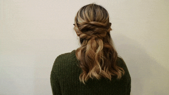 自分で簡単にモテ髪が作れちゃう 結婚式のお呼ばれにぴったりなハーフアップセルフアレンジの作り方 Wedding Tips ウェディングのプロが届ける結婚式のアドバイス