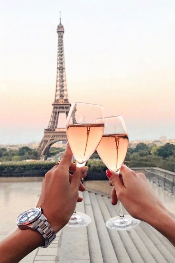  新婚旅行はフランスで決まり！観光・食事・ショッピングに最高なパリの魅力をご紹介　で紹介している画像