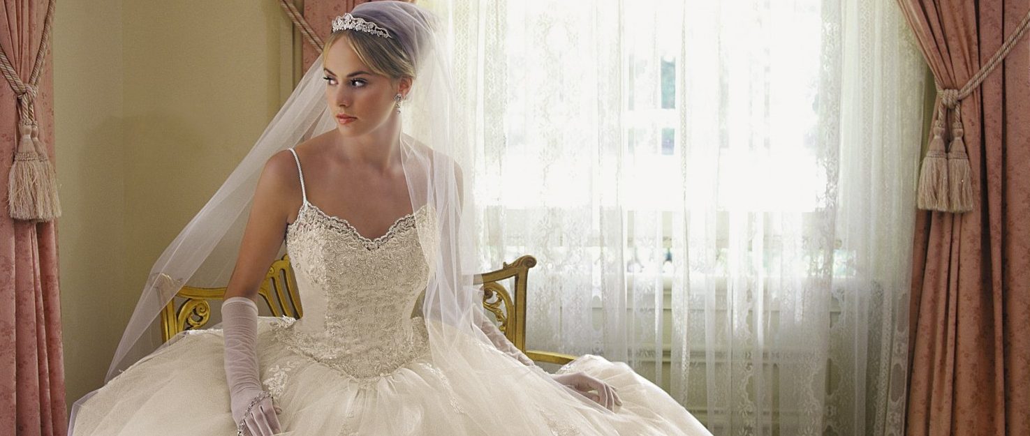 ウェディングドレス種類別アイデア集 プリンセスライン編 Wedding Tips ウェディングのプロが届ける結婚式のアドバイス