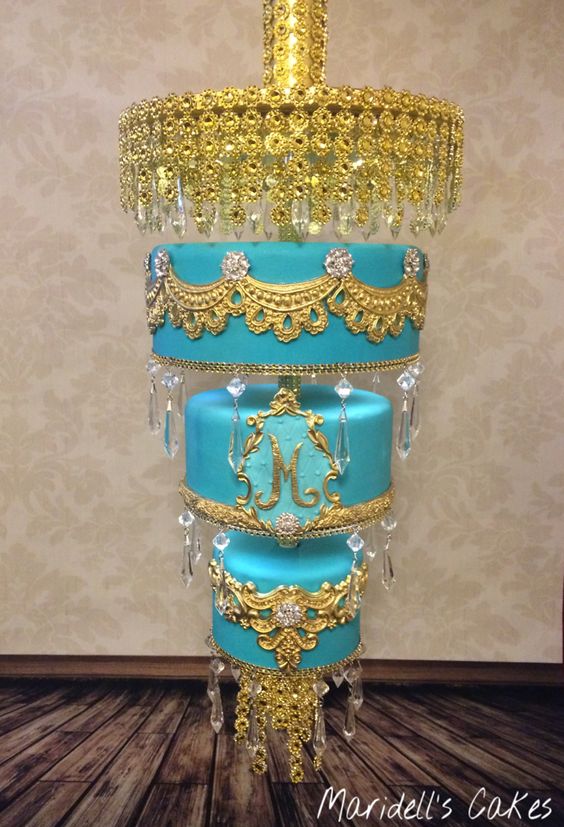  【2016年話題】海外で大注目の最新ケーキ！「シャンデリアウェディングケーキ」がキラキラで綺麗♡　で紹介している画像