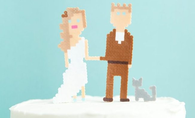 世界に一つのオリジナル アイロンビーズで簡単diyケーキトッパー Wedding Tips ウェディングのプロが届ける結婚式のアドバイス