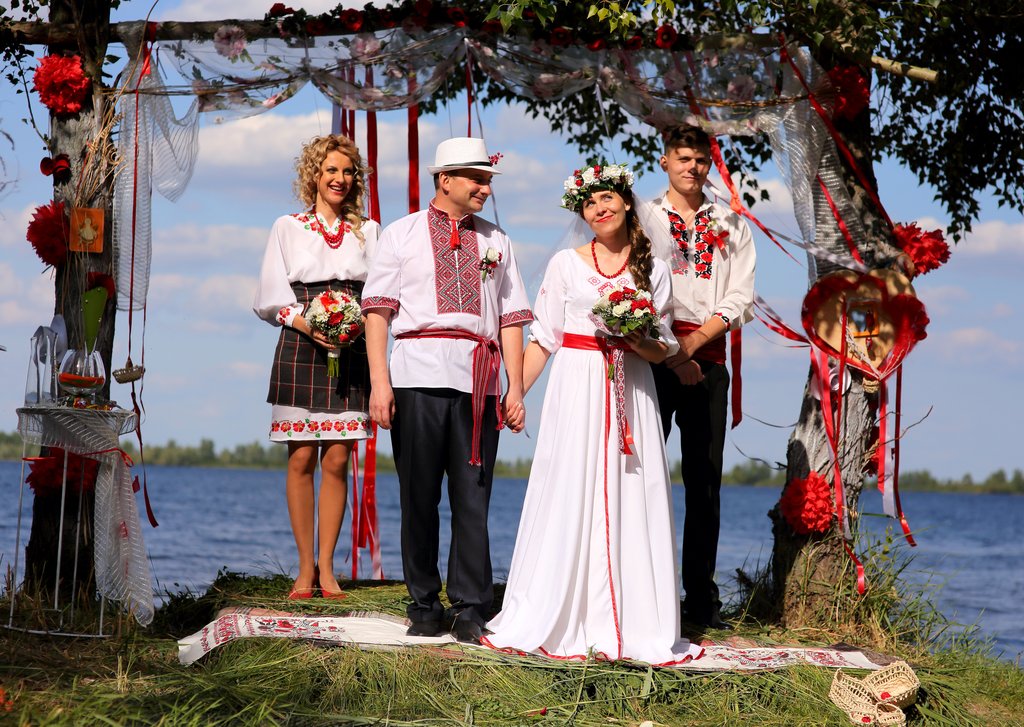  世界のウェディングってこんなに素敵☆民族衣装を身にまとった美しき花嫁たち　で紹介している画像