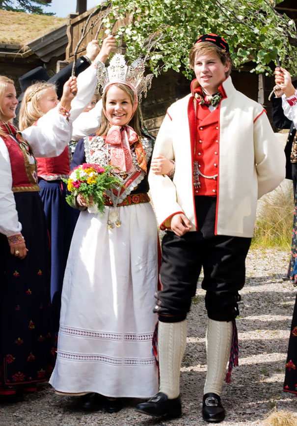  世界のウェディングってこんなに素敵☆民族衣装を身にまとった美しき花嫁たち　で紹介している画像